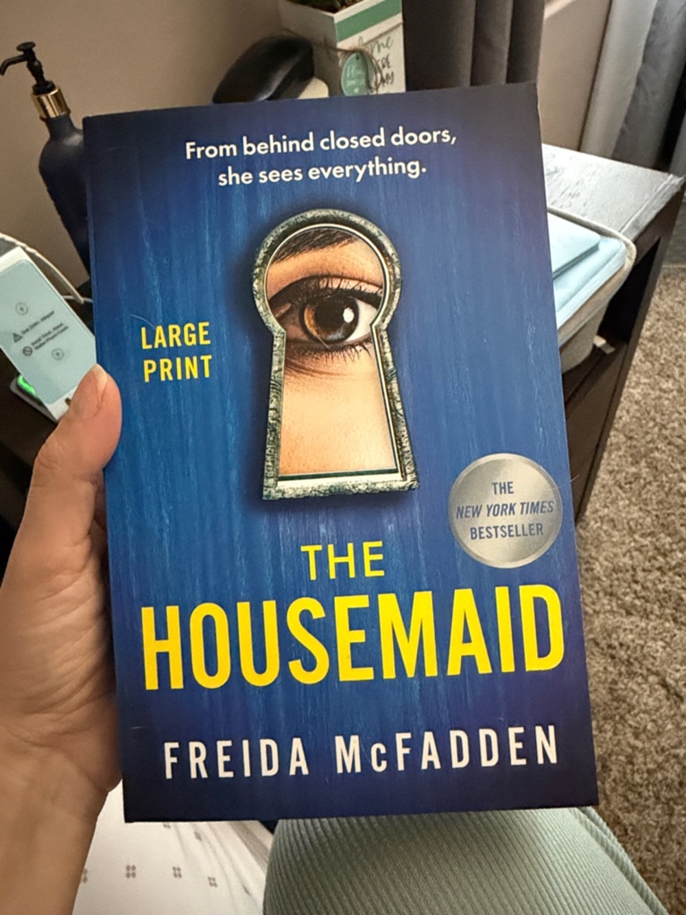 The Housemaid by Freida McFadden - large print